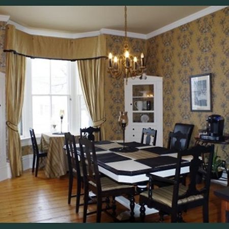 Quartermain House Bed & Breakfast Bed and Breakfast Fredericton Exterior foto