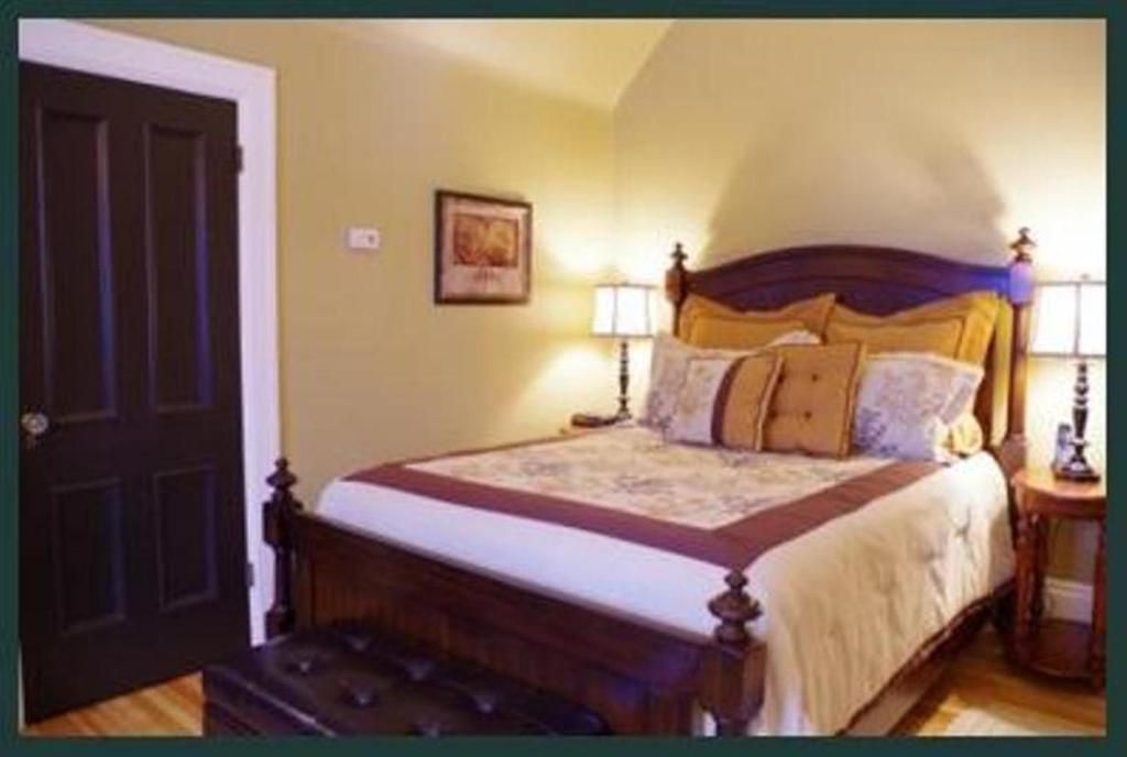 Quartermain House Bed & Breakfast Bed and Breakfast Fredericton Habitación foto